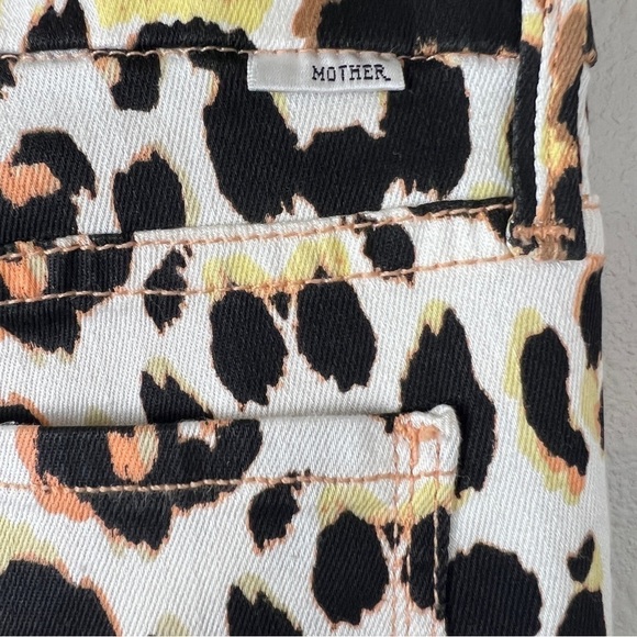 Mother The Looker Crop Jeans Walking Back to Happiness Leopard Print - Picture 4 of 6